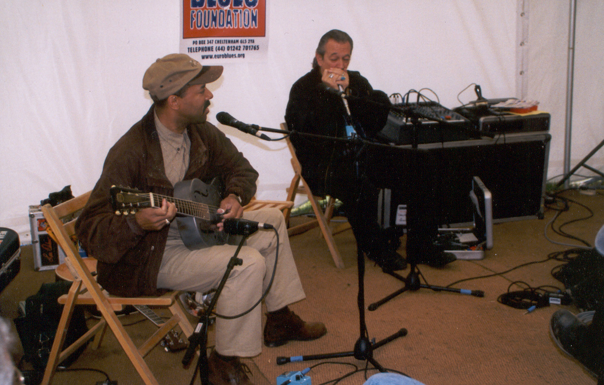 Michael with Charlie Musslewhite at Bishopstock Festival, UK 2001